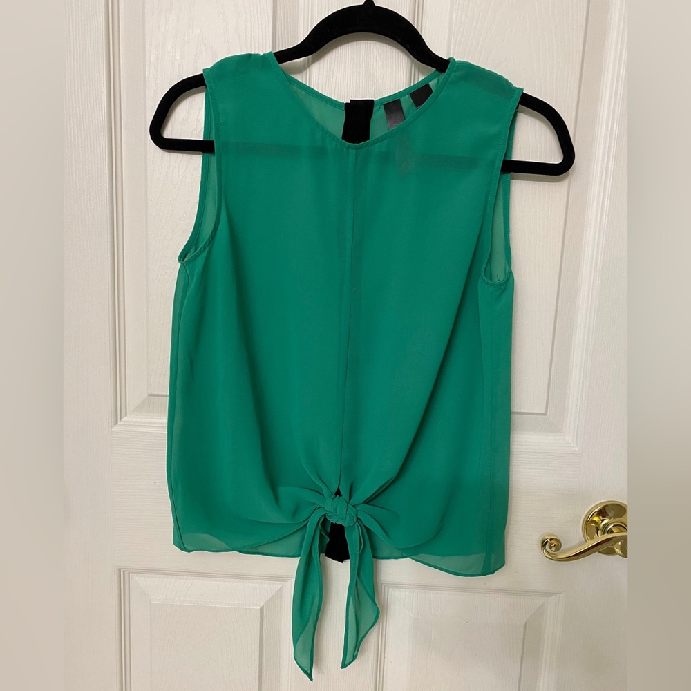 Green Sleeveless Blouse